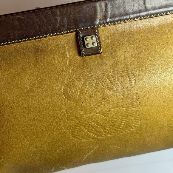 Vintage Loewe Anagram Embossed Leather Clutch Bag - Picture 4 of 11